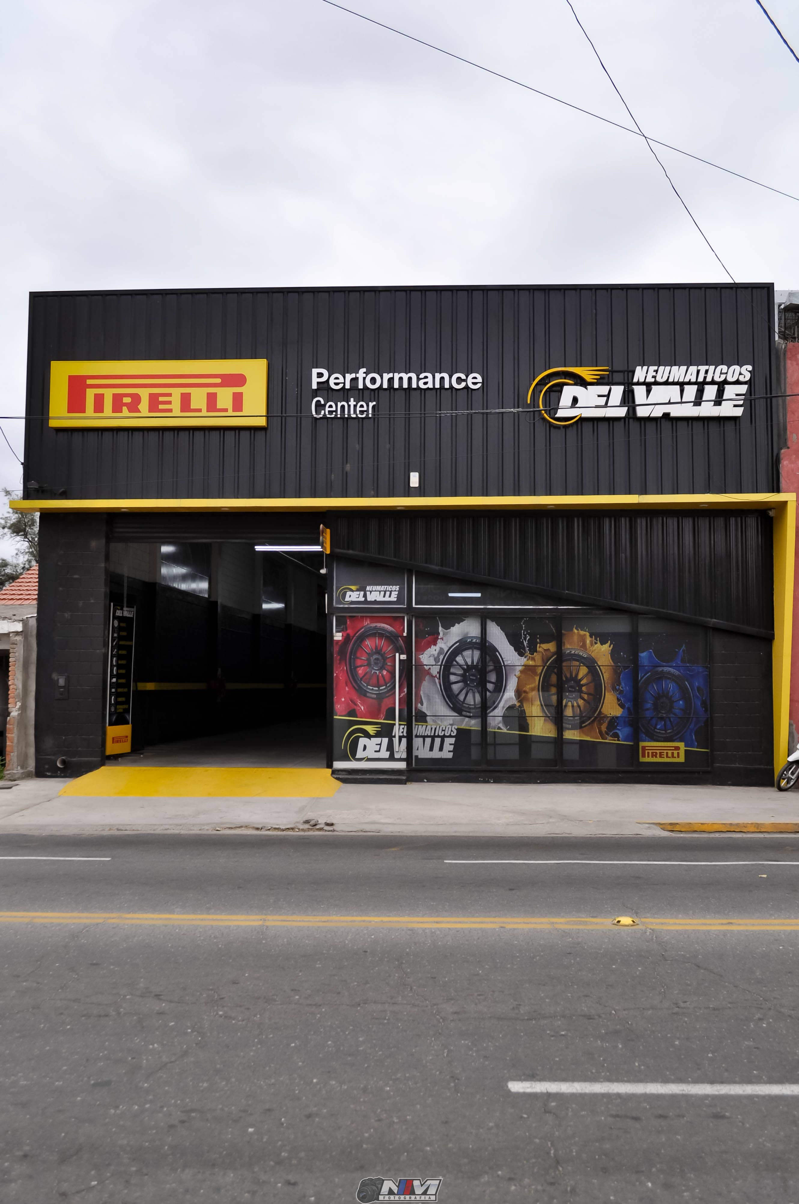 Local Neumáticos del Valle
