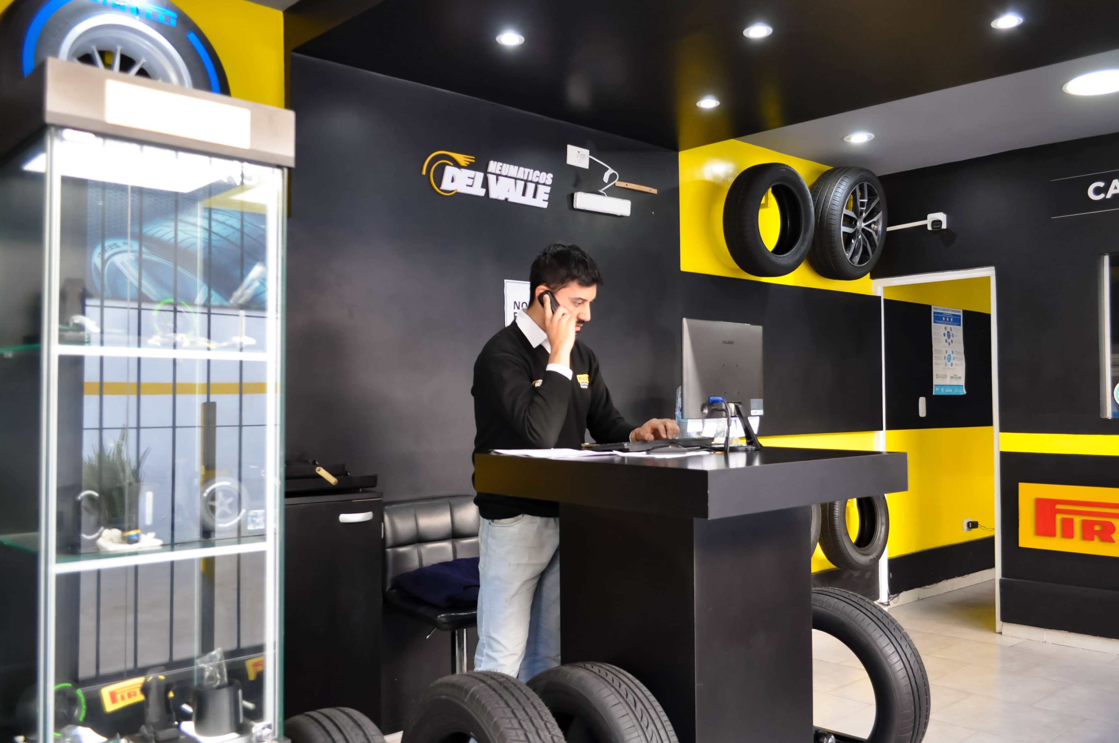 Local Neumáticos del Valle